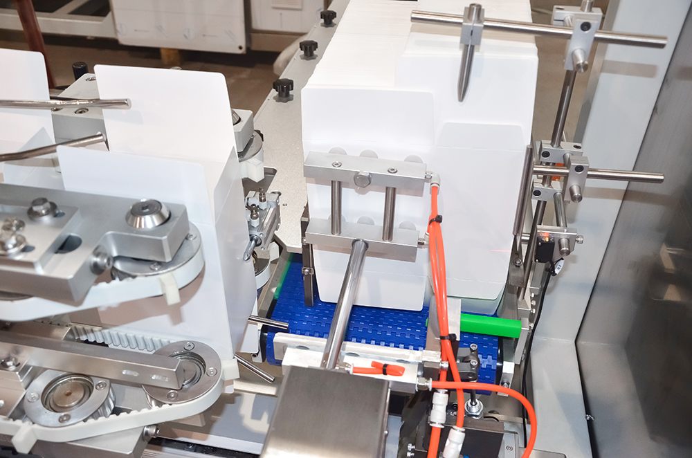 4.-Papier-D&eacute;pliant-Bo&icirc;te Ouverte